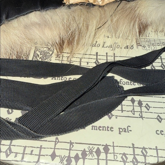 Vintage B. Altman & Co. Real Fur Bonnet Luxury Winter Hood with Grosgrain Ribbon main image 6